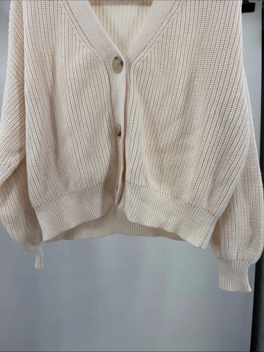 LOFT Cream Ribbed slouchy cropped cardigan S cotton casual fall winter neutral